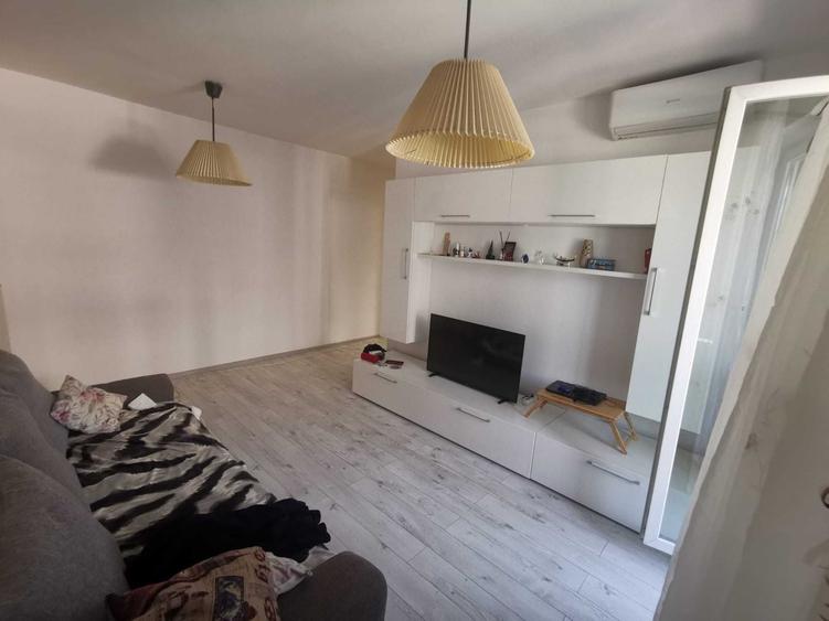 Apartament cu 2 camere decomandat în Chiajna