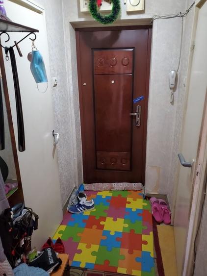 Apartament cu 3 camere semidecomandat în Drumul Taberei