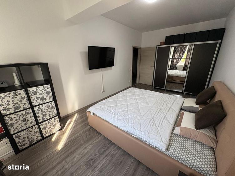 Apartament cu 3 camere în Berceni