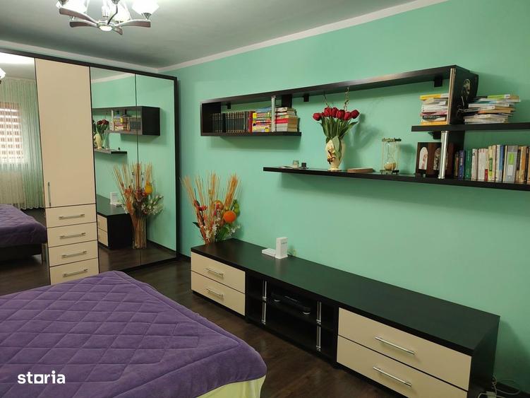 Apartament cu 3 camere decomandat, mobilat în Lăpuș Argeș