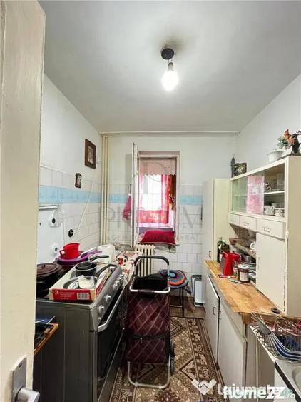 Apartament cu 2 camere semidecomandat în Semicentral