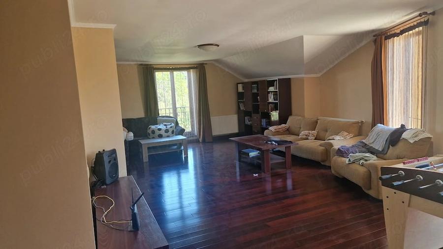 Casă cu Teren 3000 Mp în Mândruloc