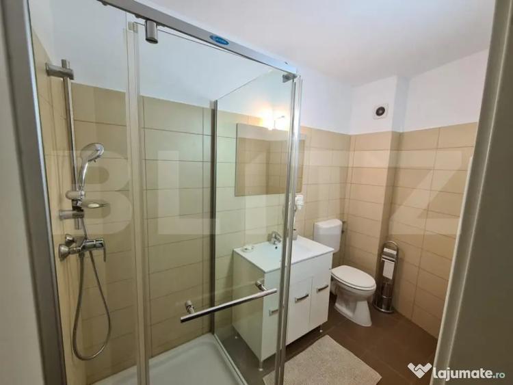 Apartament cu 3 camere decomandat în Cetate