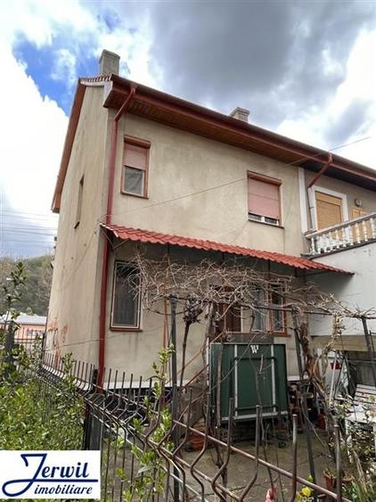 Duplex cu 4 camere cu Teren 79 Mp în Luncă