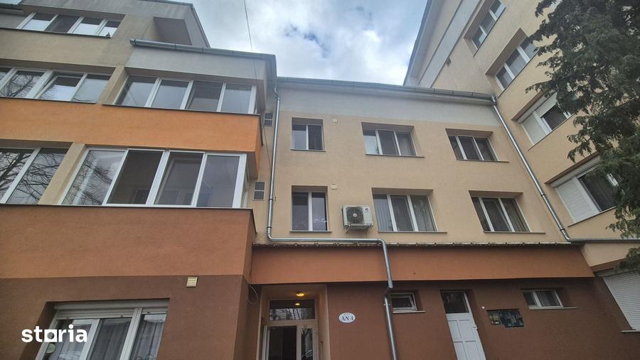 Apartament cu 3 camere în Sânmartin