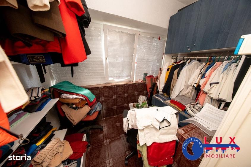 Apartament cu 3 camere decomandat în Babadag