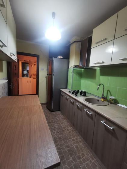 Apartament cu 3 camere decomandat în Tomis Nord