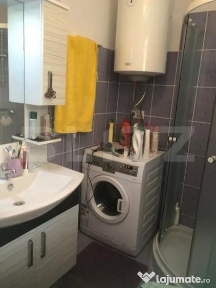 Casă cu 2 camere cu Teren 3700 Mp în Supur