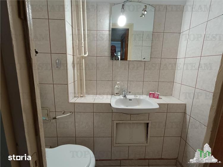 Vanzare apartament 3 camere vedere spate Ion Mihalache - 6