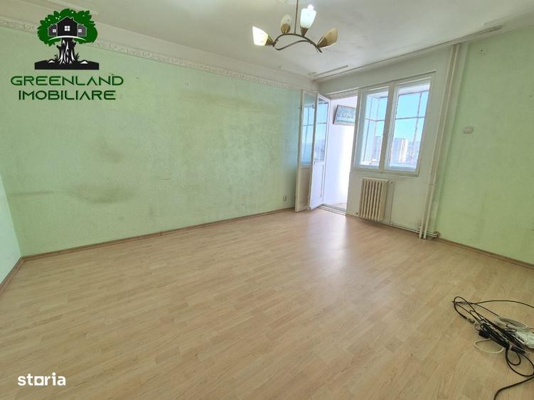 Apartament cu 2 camere decomandat în Podu Roș