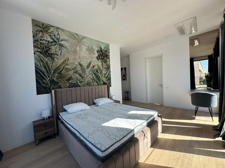 Apartament cu 4 camere decomandat în Herăstrău