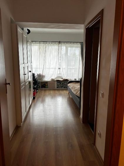 Apartament cu 3 camere decomandat, mobilat în Ostratu