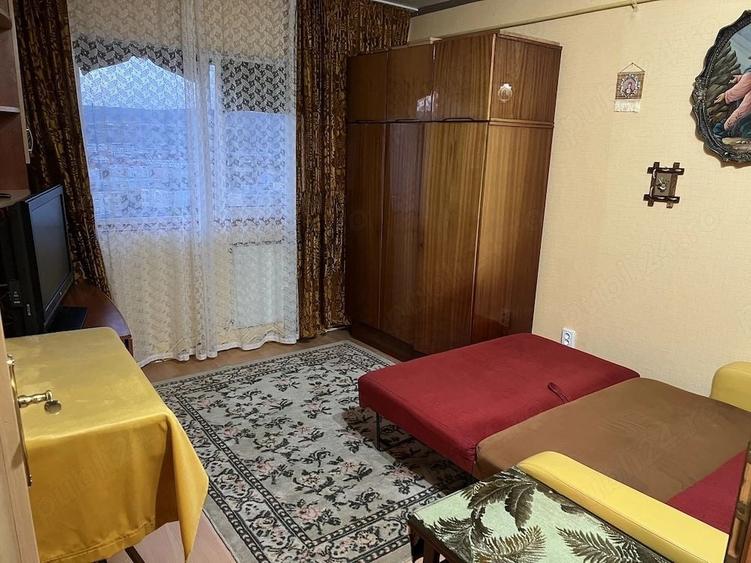 Apartament cu 3 camere decomandat, mobilat în Mărăști