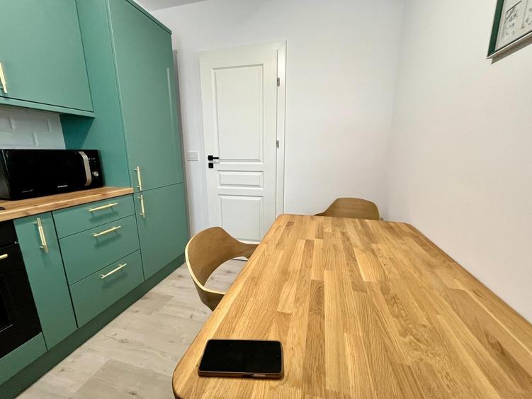 Apartament cu 2 camere decomandat în Galata