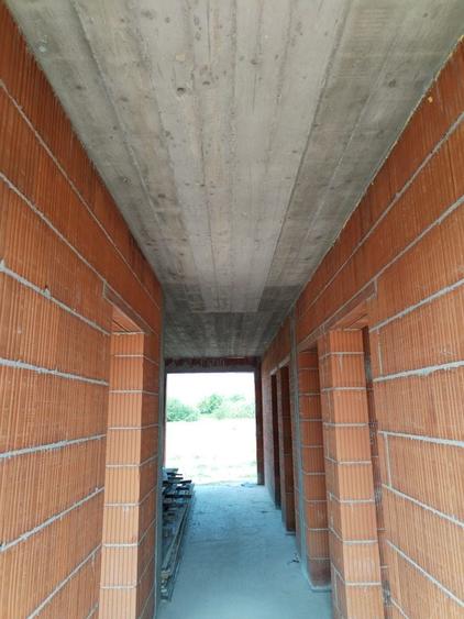Casă cu 3 camere în Central