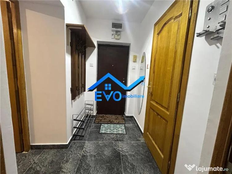 Apartament cu 4 camere decomandat în Piața Unirii