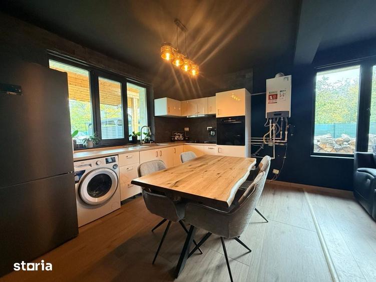 Casă cu 4 camere cu Teren 1040 Mp în Ileana