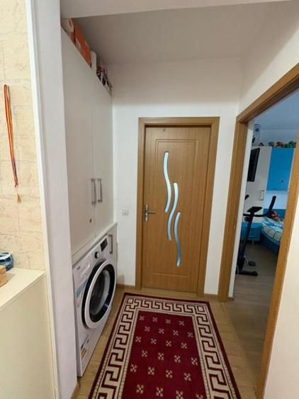 Apartament cu 3 camere semidecomandat în Florești — fotografia 3