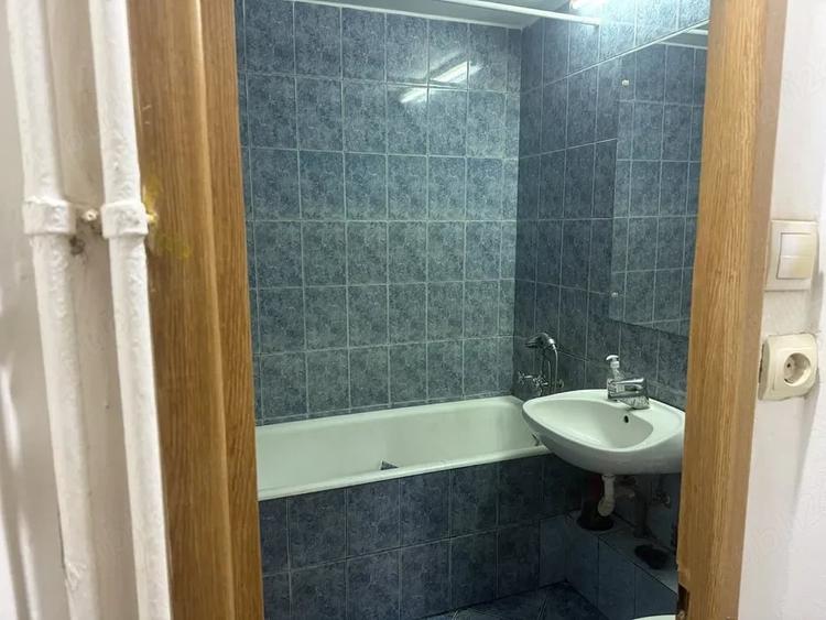 Garsonieră semidecomandată în Basarabia