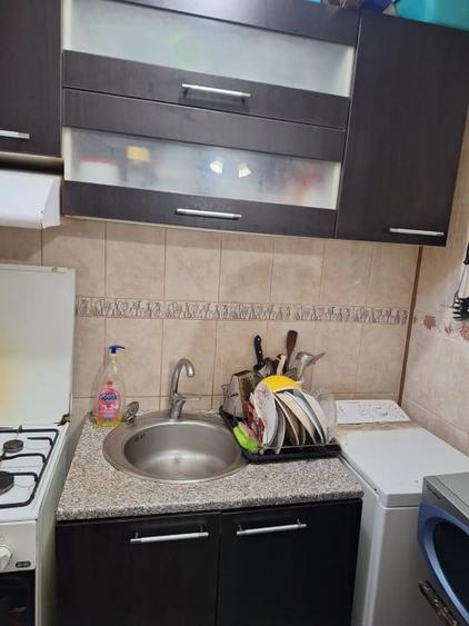 Apartament cu 2 camere decomandat în Bariera Vâlcii
