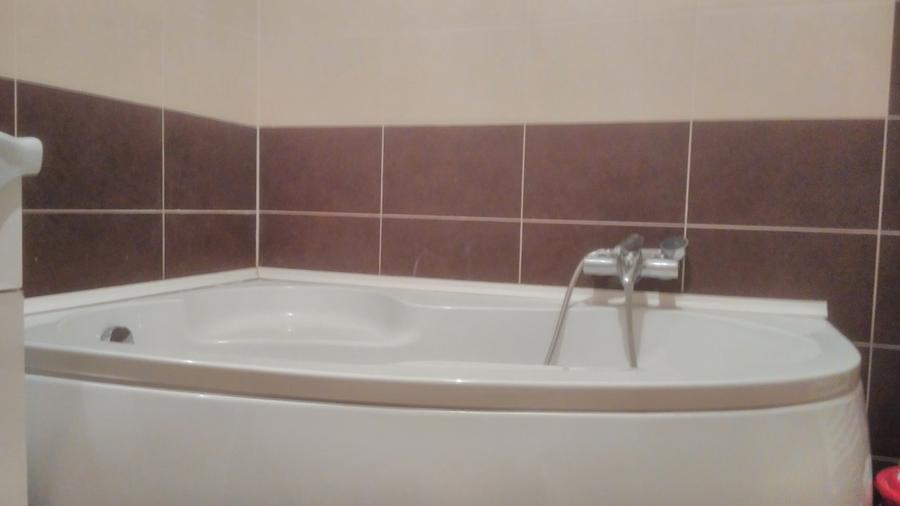 Apartament cu 2 camere semidecomandat în Berceni