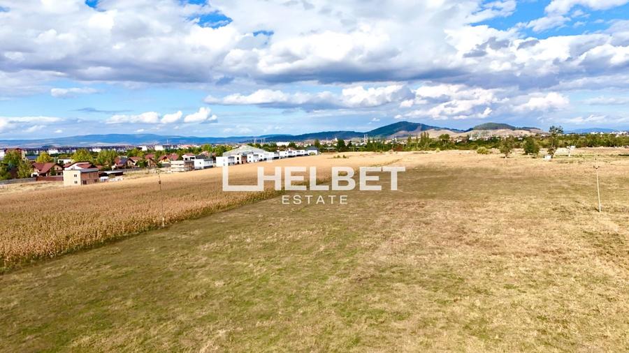 Teren agricol extravilan de 3500 mp, în Sânpetru