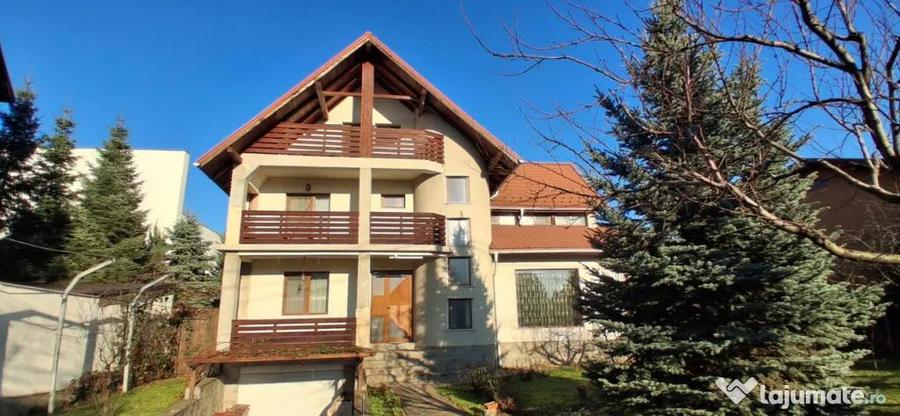 Casă cu 5 camere cu Teren 698 Mp în Albert