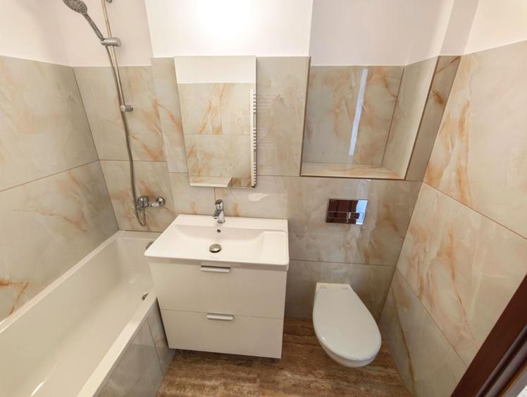 Apartament cu 2 camere decomandat în Est