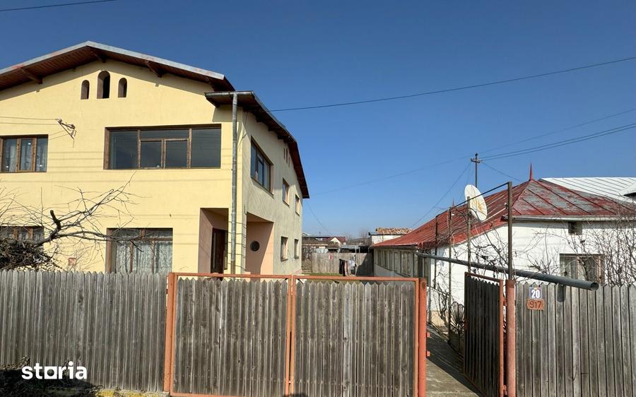 Casă cu 6 camere cu Teren 954 Mp în Păulești