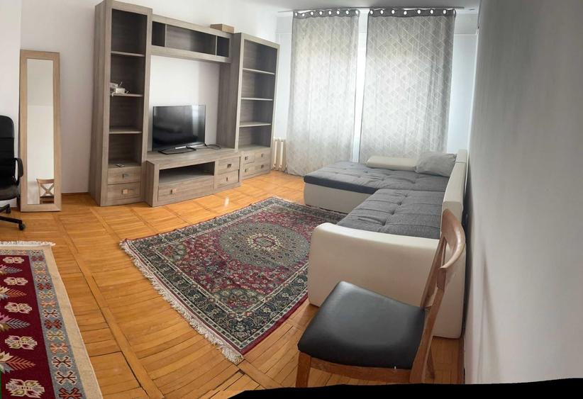 Apartament cu 2 camere decomandat în Exterior Vest
