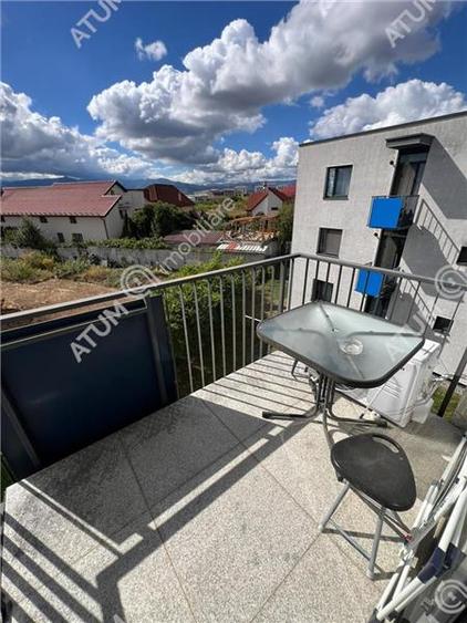 Apartament cu 3 camere decomandat, mobilat în Șelimbăr