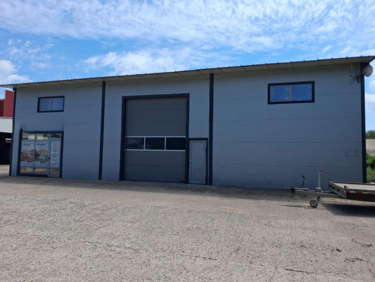 Spațiu comercial, de 590 mp, în Zona industrială