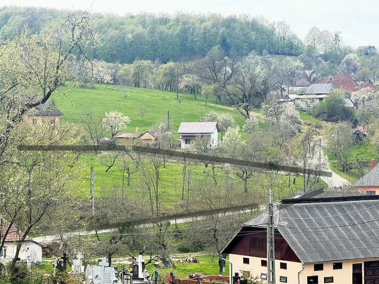 Teren de 4057 mp, în Copalnic