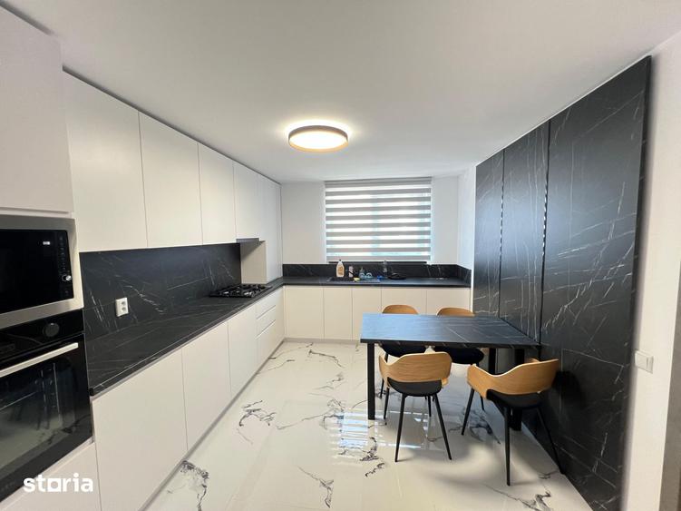 Casă cu 4 camere cu Teren 700 Mp în Central