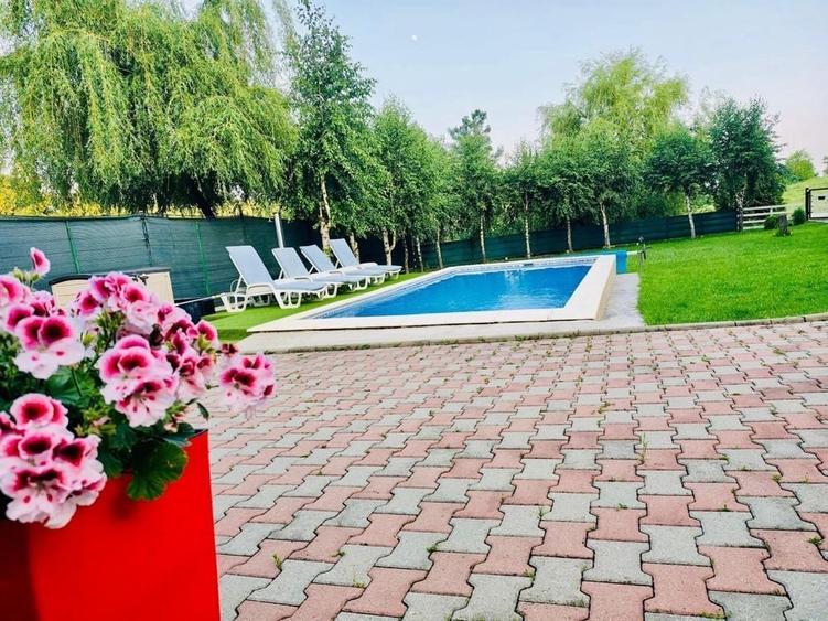 Casă individuală cu 5 camere cu Piscina în Feleacu
