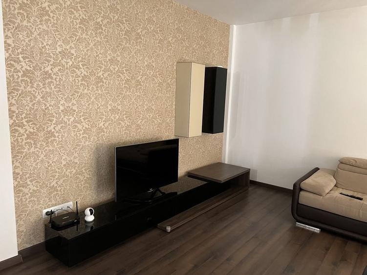 Apartament cu 3 camere decomandat, mobilat în Militari