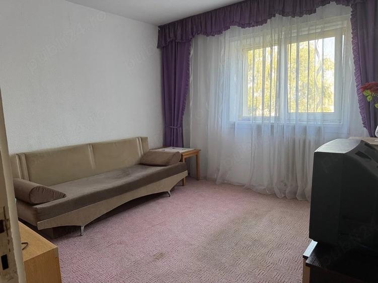 Apartament cu 4 camere decomandat în Zorilor