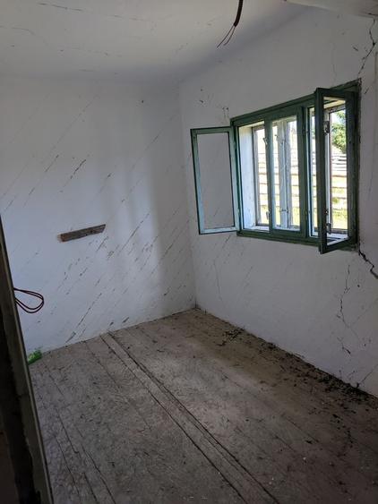 Casă cu 3 camere în Horea