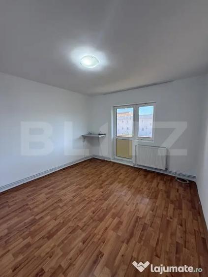 Apartament cu 2 camere decomandat în Grivița