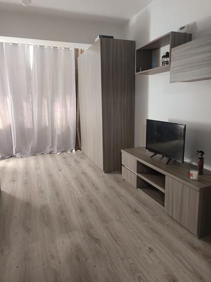 Garsonieră semidecomandată în Baza 3