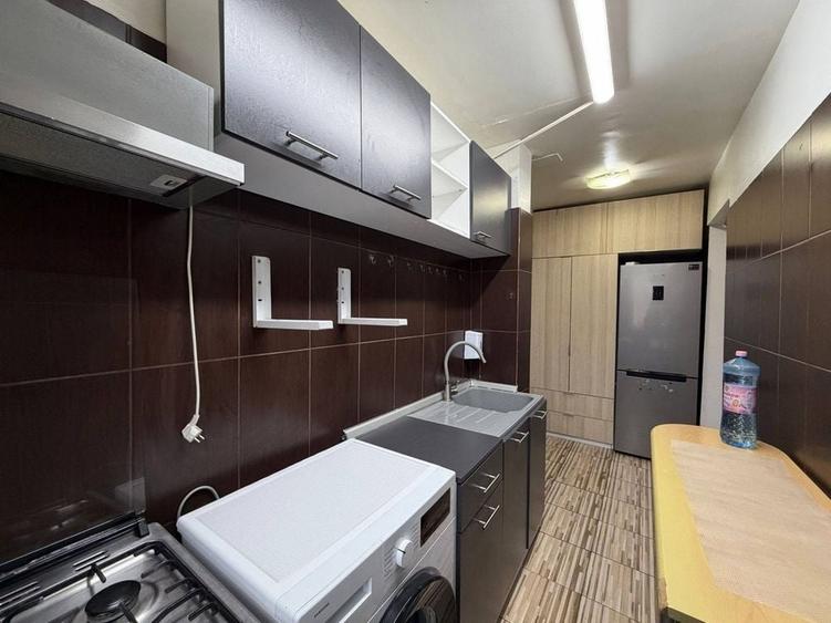 Apartament cu 2 camere decomandat în Colentina