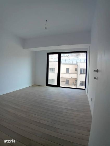 Apartament cu 3 camere în 13 Septembrie