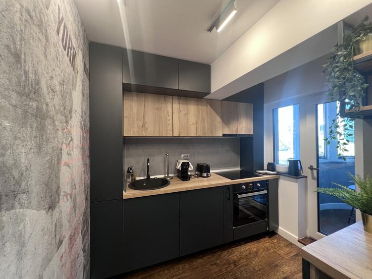 Apartament cu 2 camere decomandat, mobilat în Splaiul Unirii