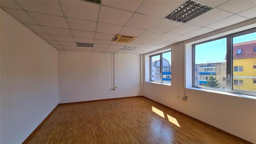 Birou, de 190 mp, în Fabric