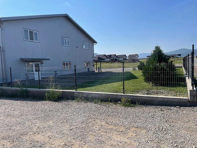 Spațiu comercial, de 1,000 mp, în Tărlungeni
