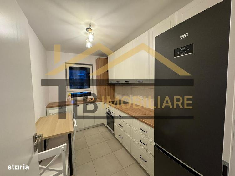 Apartament cu 3 camere decomandat, mobilat în Central