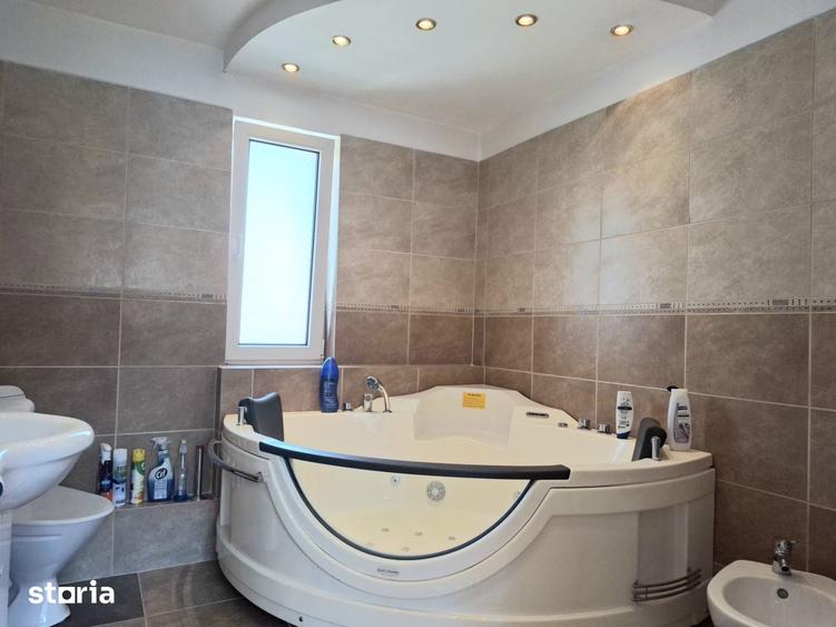 Casa cu aer baroc | 171,65 mp utili | 2 apartamente | Central | Codlea - 3