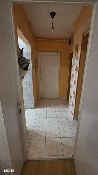 Apartament cu 3 camere în Micro 1