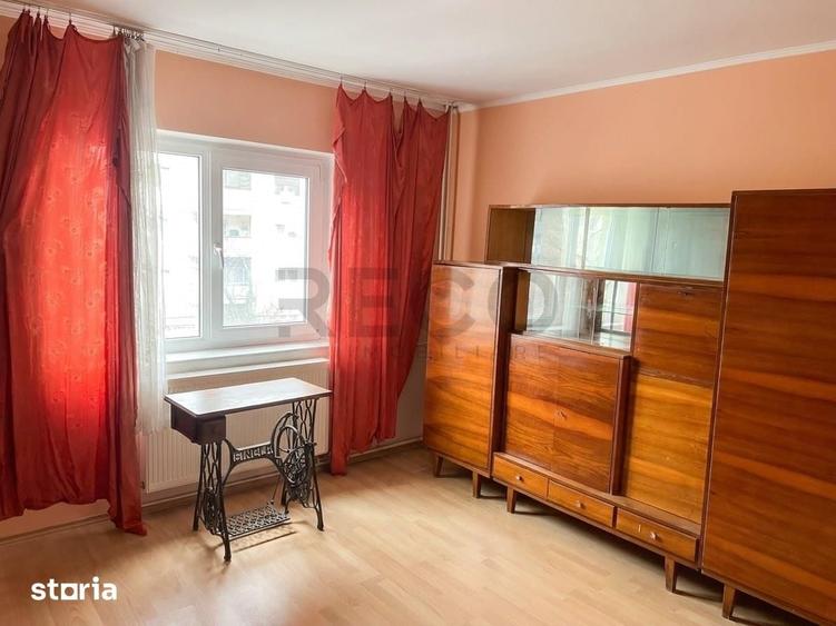 Apartament cu 3 camere decomandat în Decebal