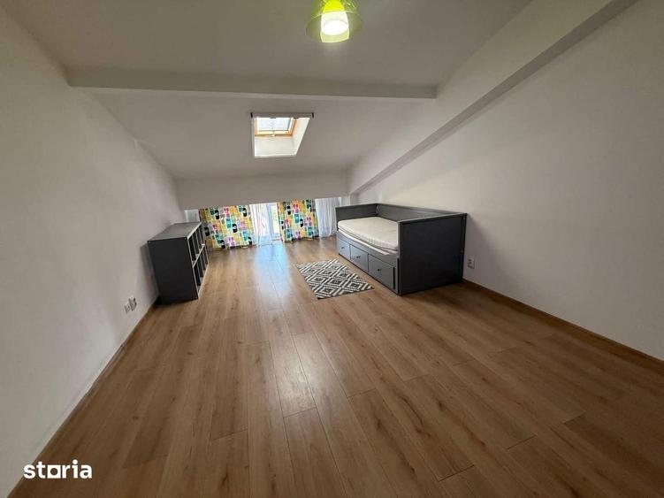 Apartament cu 4 camere în Apărătorii Patriei